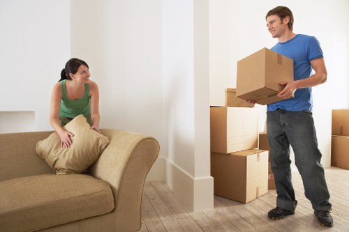 Professional packing support for fragile household items in Kingston